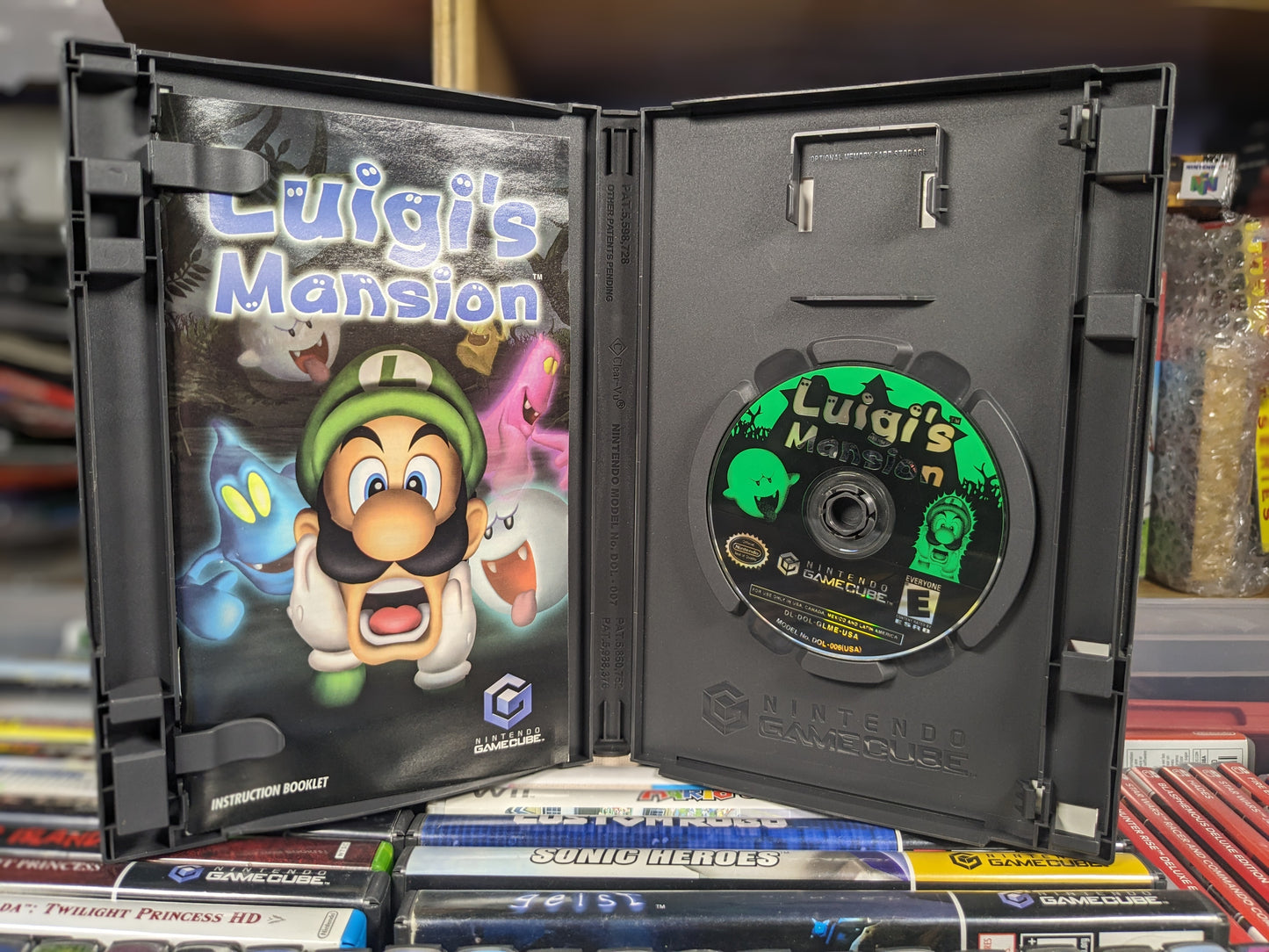 Luigi's Mansion Nintendo Gamecube CIB