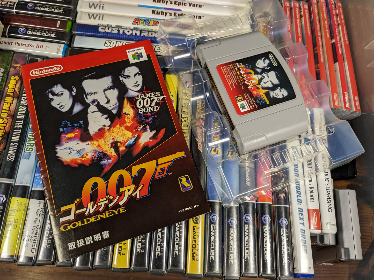 Goldeneye 007 Japanese Nintendo 64 CIB w/ Guide